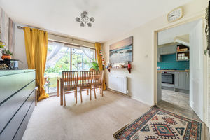 Dining Room- click for photo gallery
